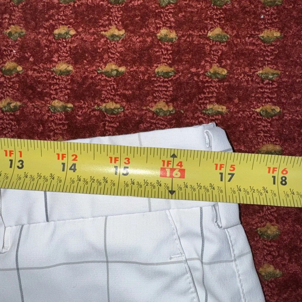 Nike Golf Shorts Mens 34 White Grey Excellent Dri-FIT Windowpane Check Plaid